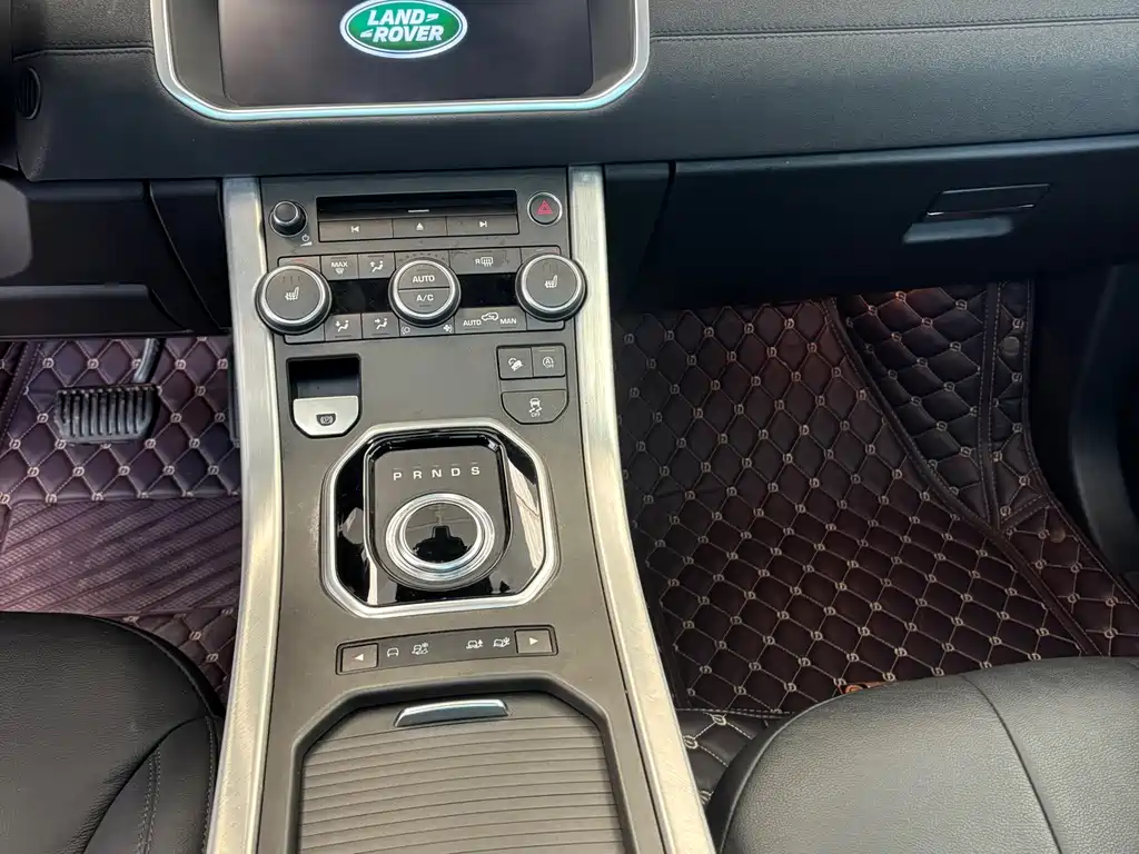 Land Rover Evoque 2019 — фото 12