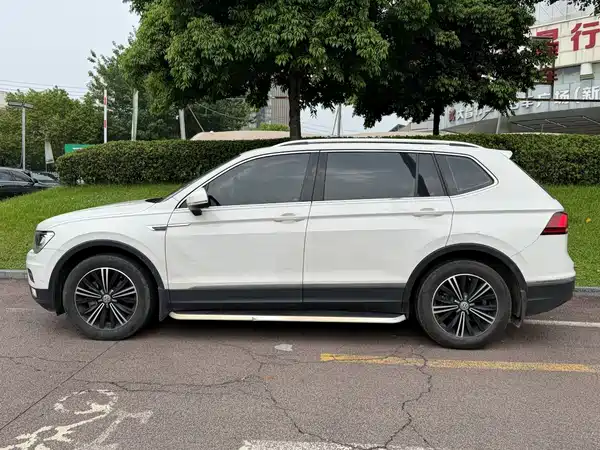 Volkswagen Tiguan L 2020