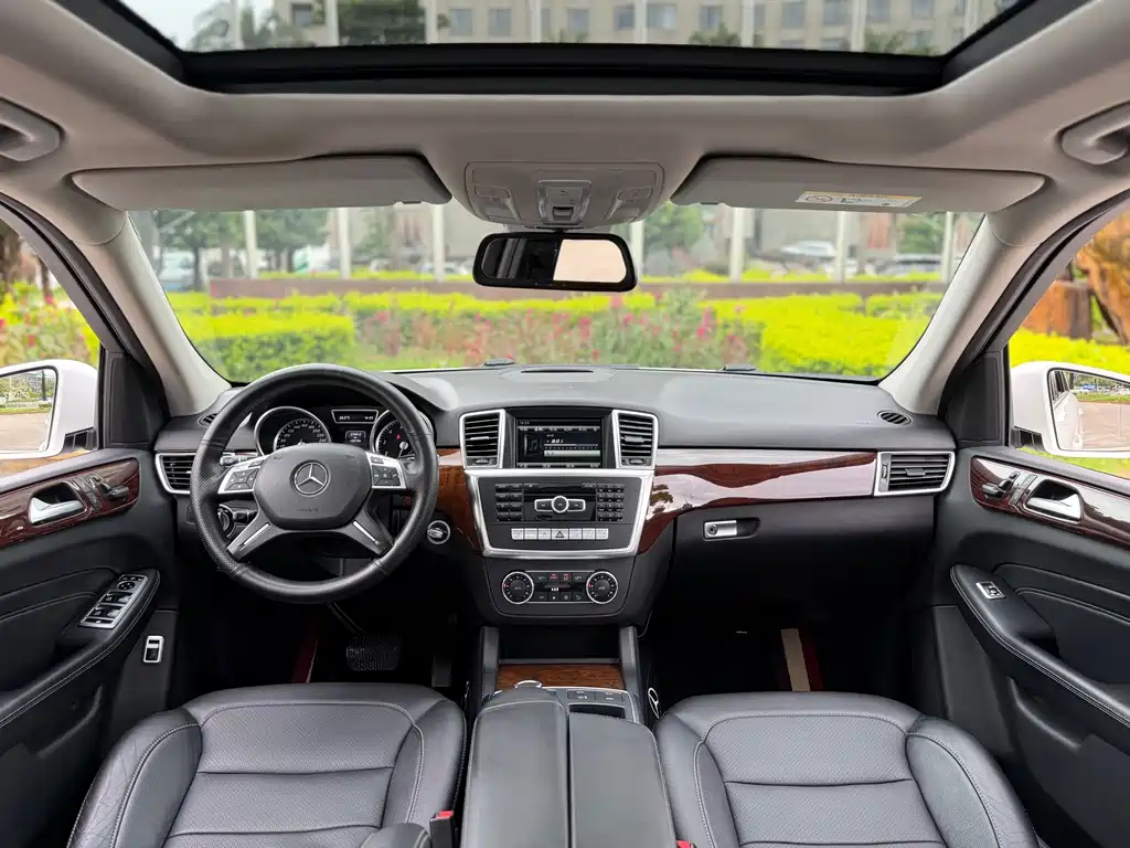 Mercedes-Benz M-Class 2015 — фото 14