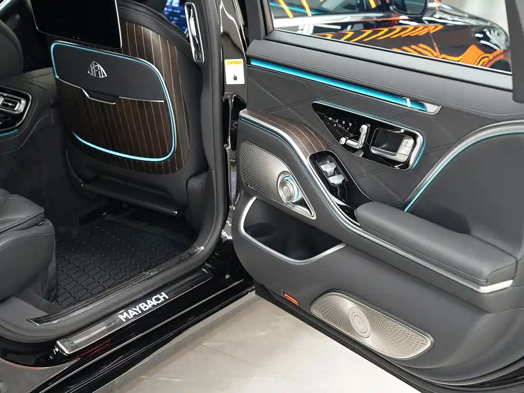 Mercedes-Benz Maybach S-Class 2022 — фото 15