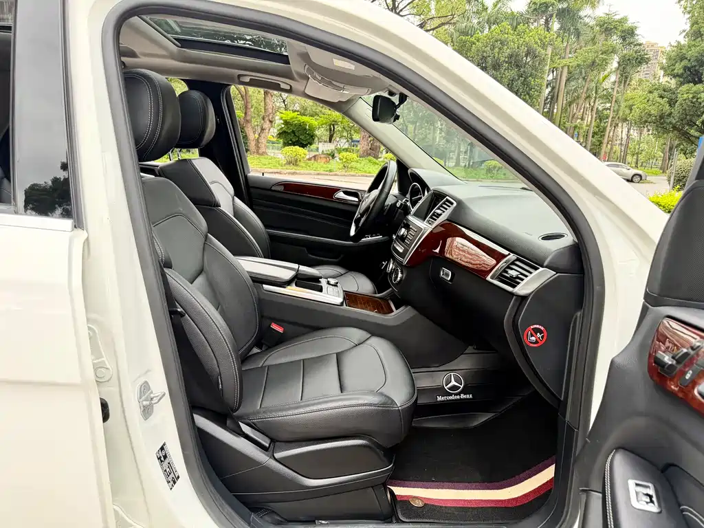 Mercedes-Benz M-Class 2015 — фото 16