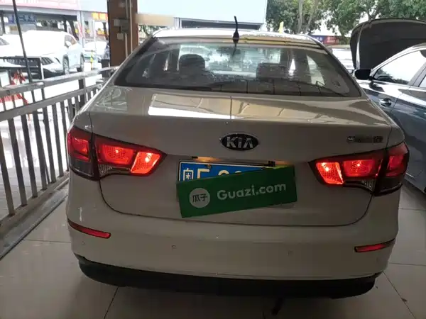 Kia K2 2015