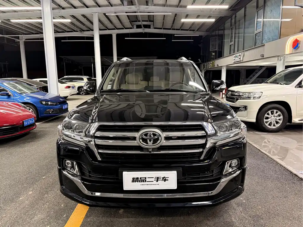 Toyota Land Cruiser 2019 — фото 2