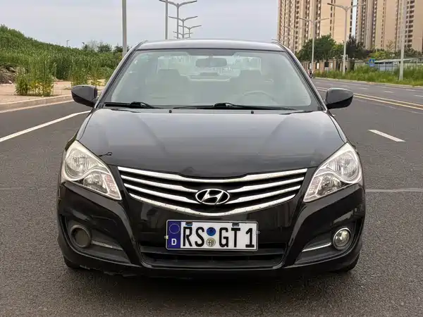 Hyundai Yuedong 2012