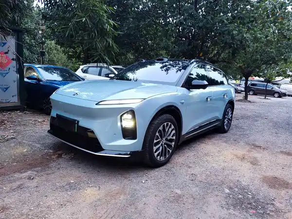 NIO ES6 2025