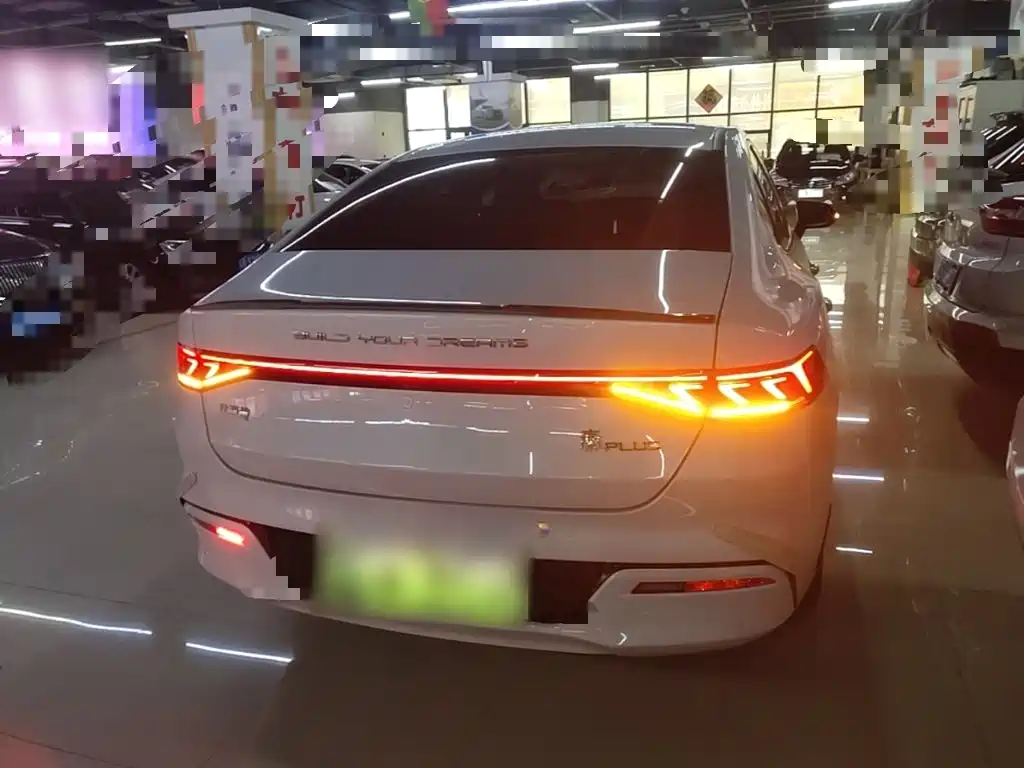 BYD Qin PLUS 2023 — фото 6
