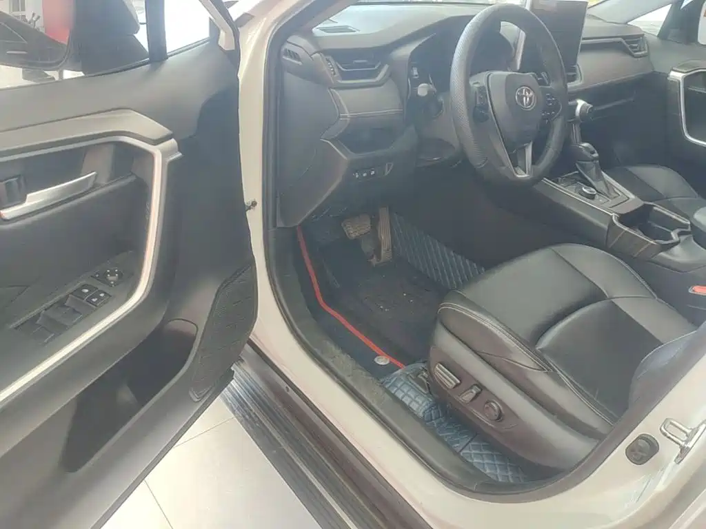 Toyota Wildlander 2020 — фото 12