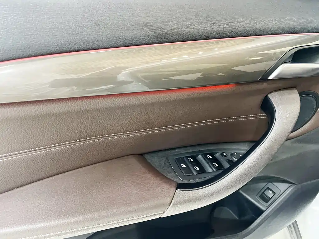 BMW X1 2018 — фото 14