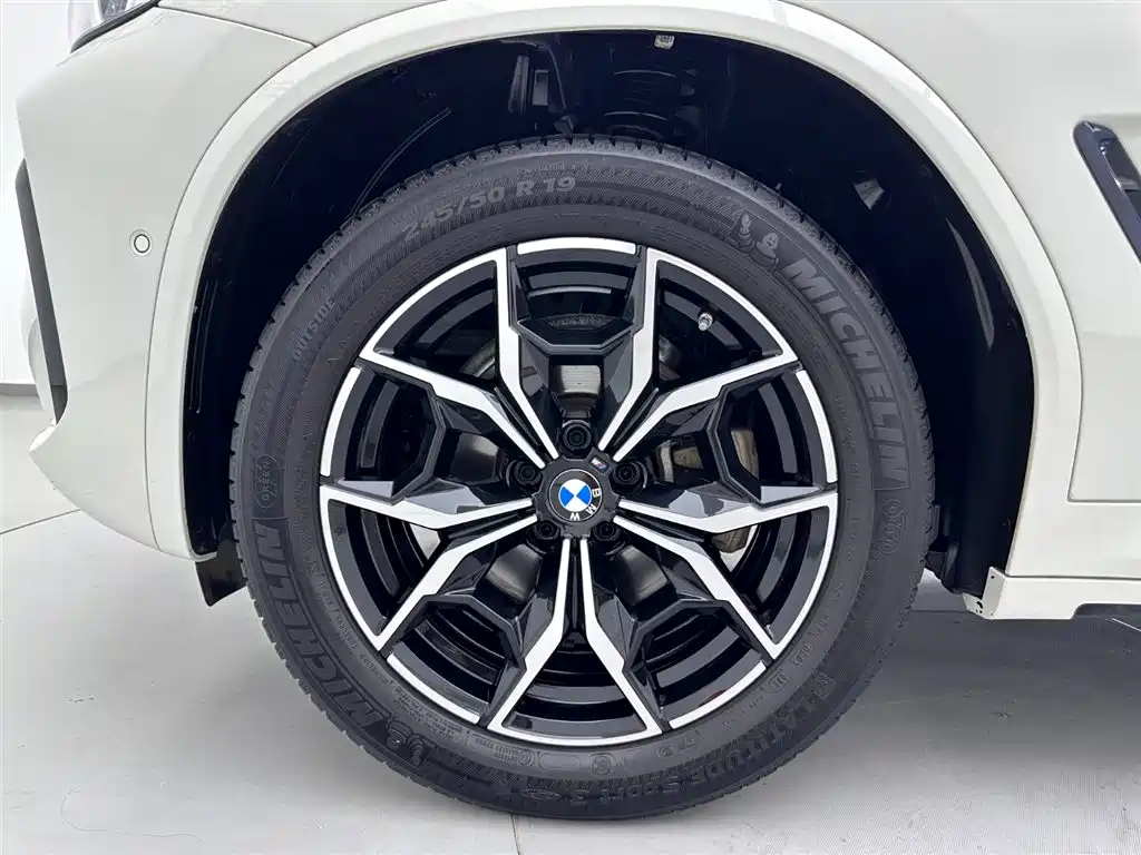 BMW X4 2022 — фото 30