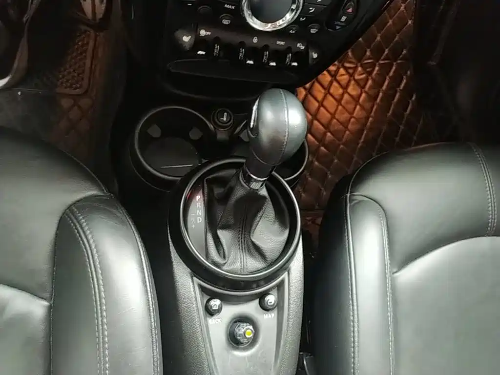 MINI Countryman 2015 — фото 14