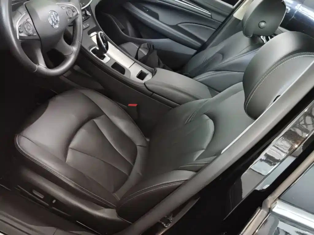 Buick LaCrosse 2020 — фото 11