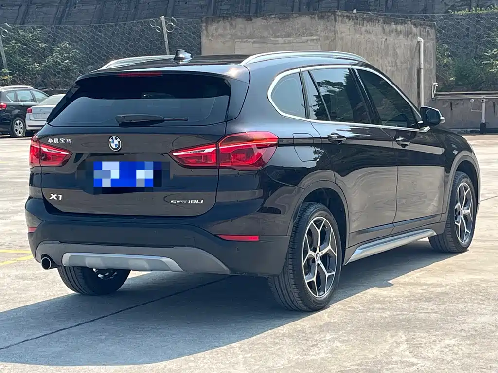 BMW X1 2018 — фото 2