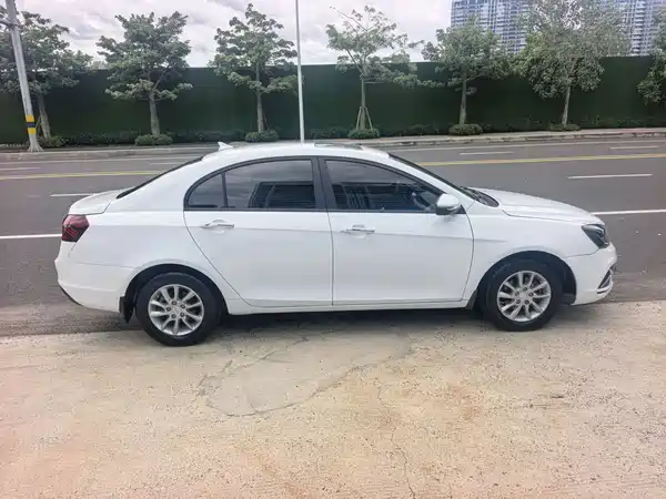 Geely Emgrand 2020