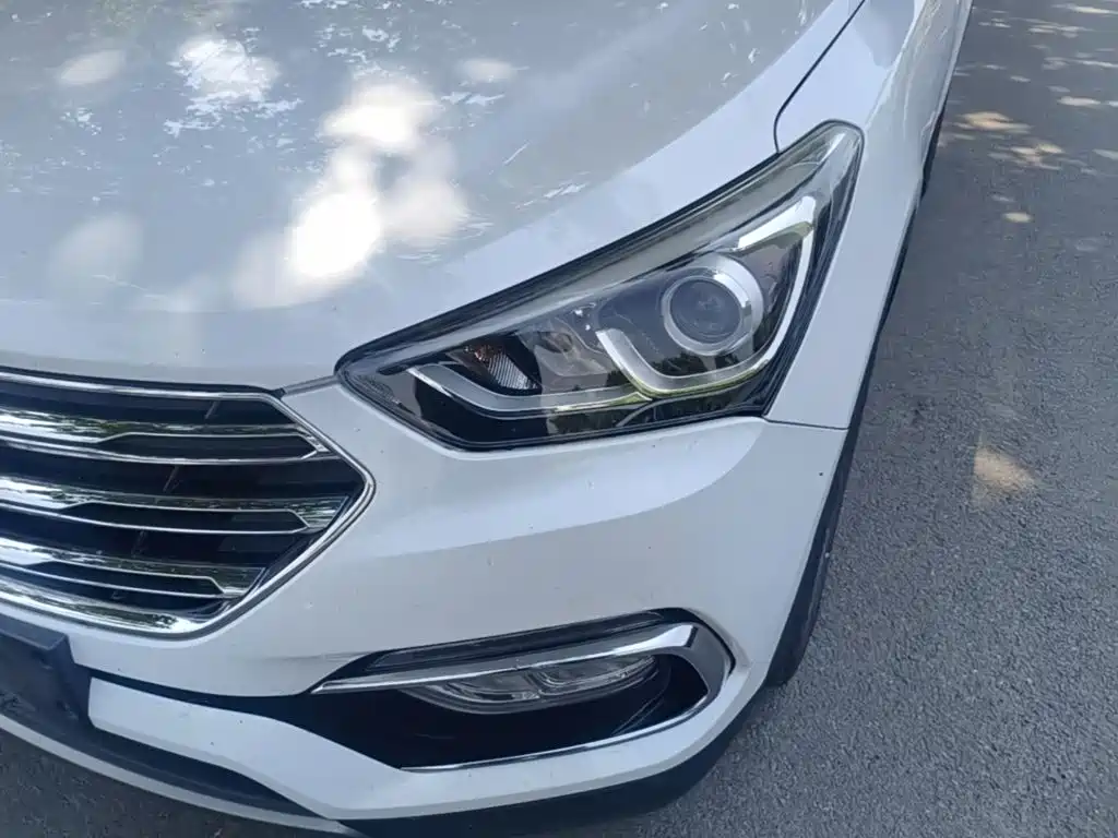 Hyundai Santa Fe 2017 — фото 24