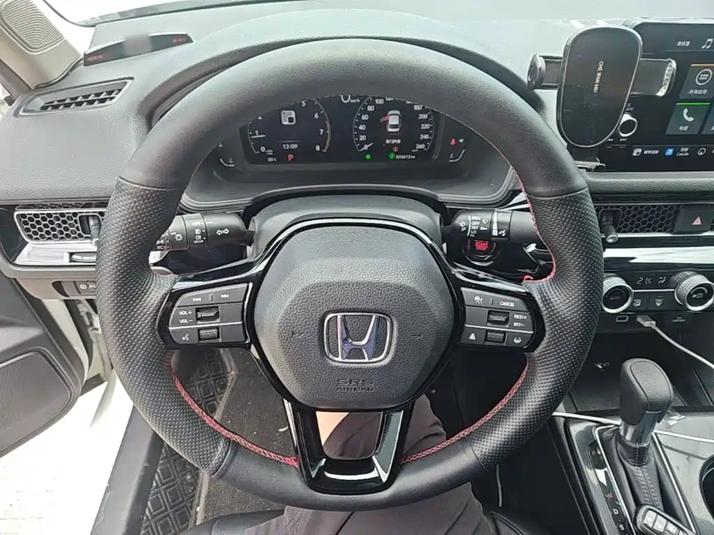 Honda Civic 2023 — фото 11