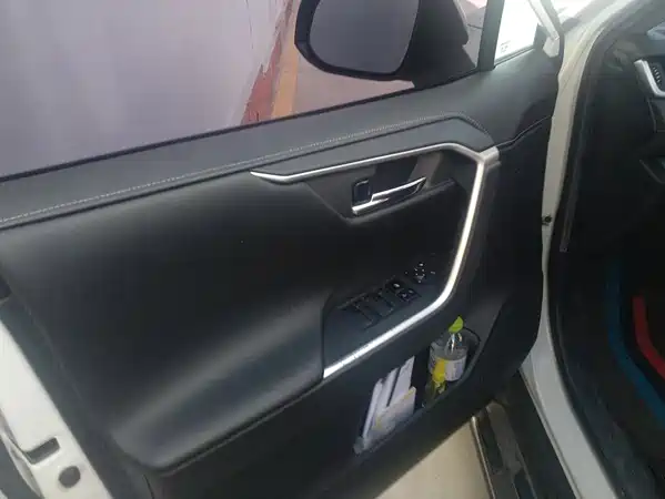 Toyota RAV4 2021