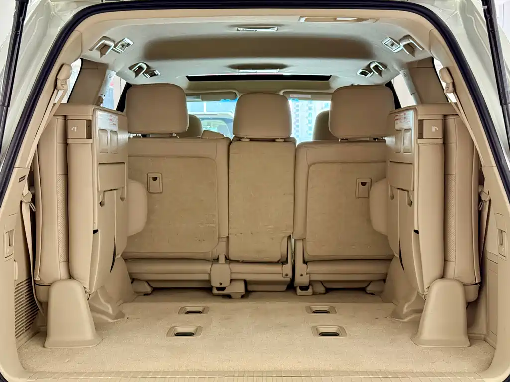 Toyota Land Cruiser 2020 — фото 16