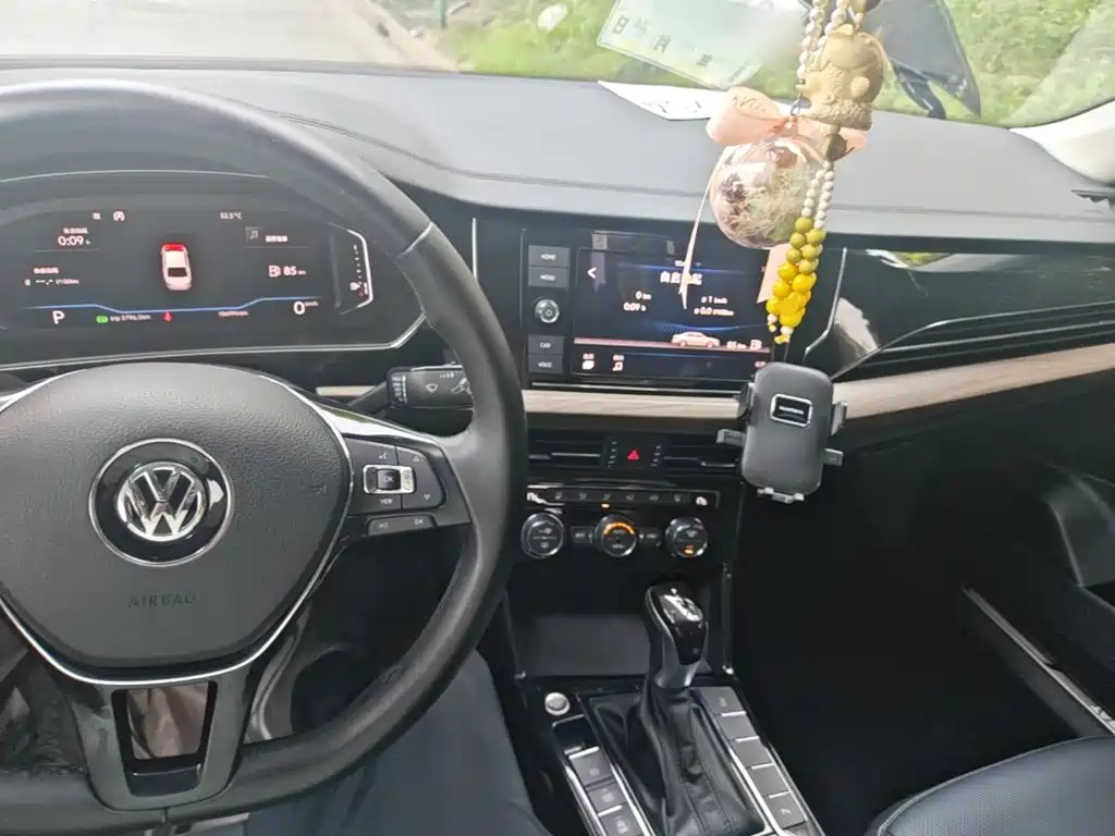 Volkswagen Passat 2019 — фото 10