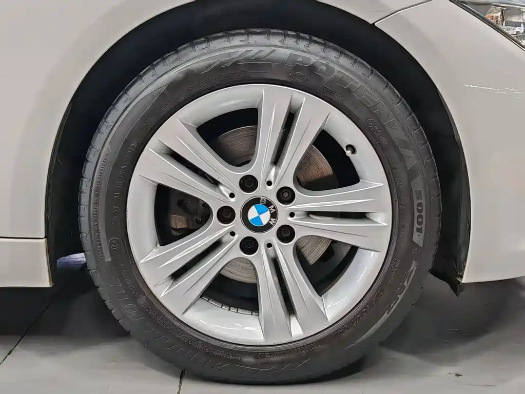 BMW 3 Series 2015 — фото 7