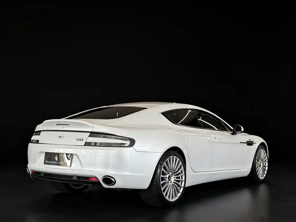 Aston Martin Rapide 2014 — фото 9