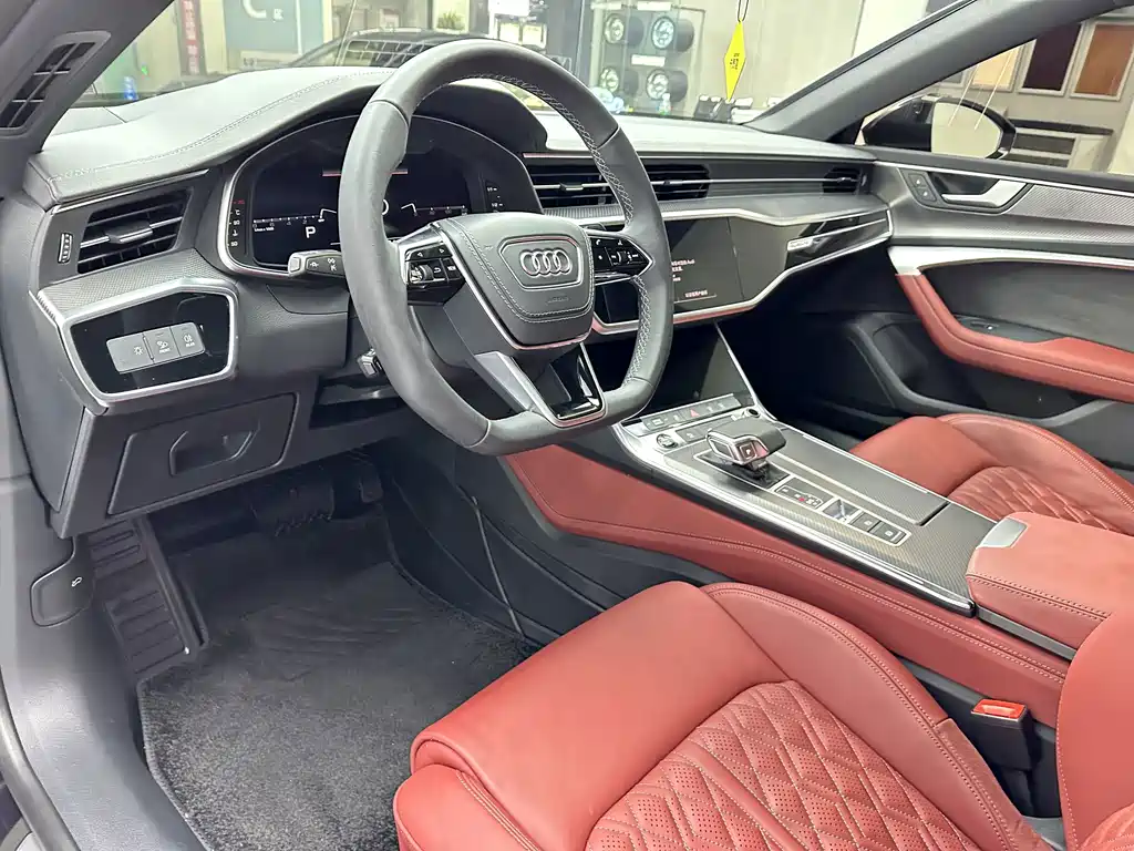Audi A7L 2024 — фото 10