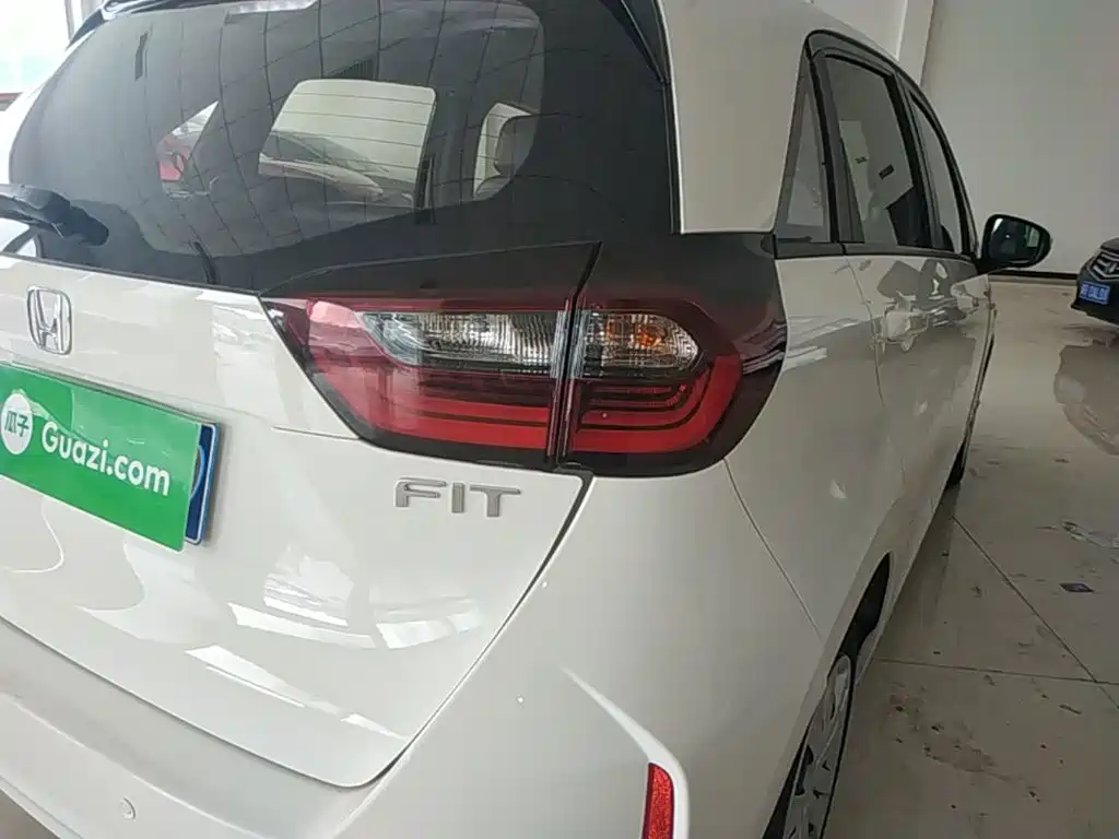 Honda Fit 2023 — фото 8