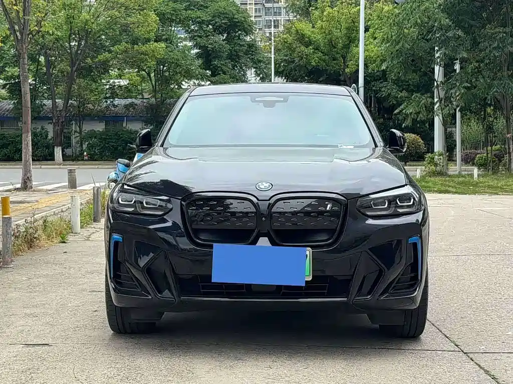 BMW iX3 2022 — фото 2