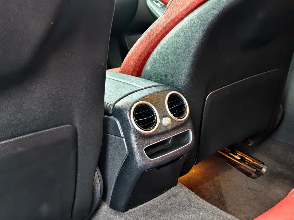 Mercedes-Benz C-Class 2019 — фото 16