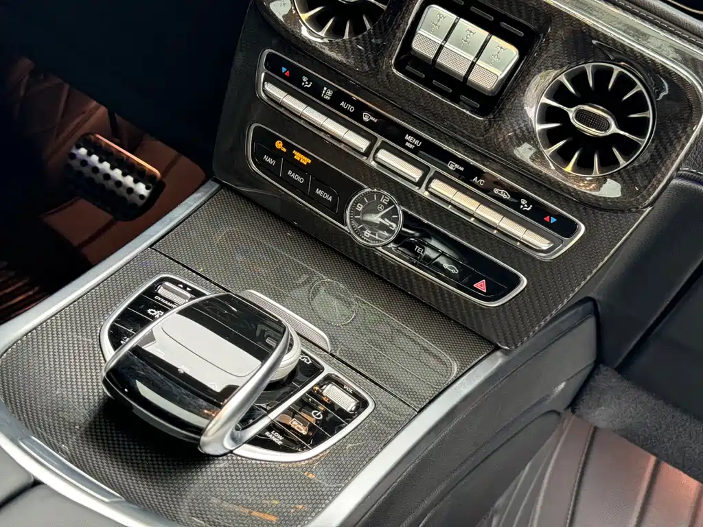 Mercedes-Benz G-Class 2022 — фото 11