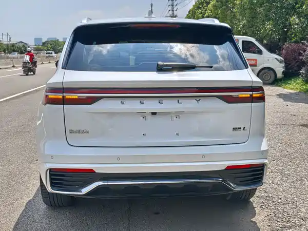 Geely Xingyue L 2021