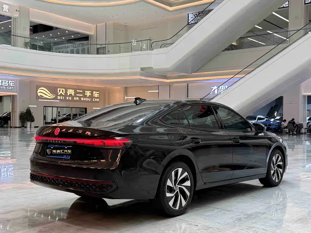 Volkswagen Passat 2025