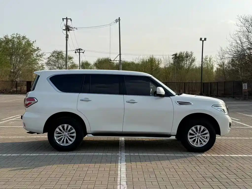 Nissan Patrol 2017 — фото 7