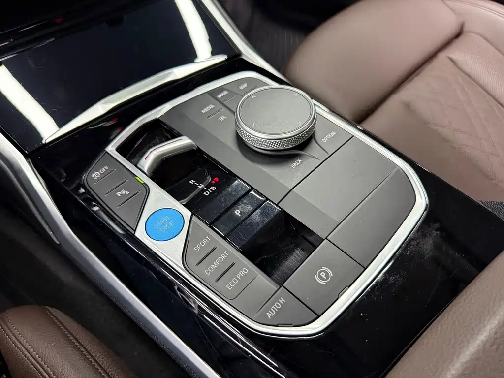 BMW i3 2024 — фото 17