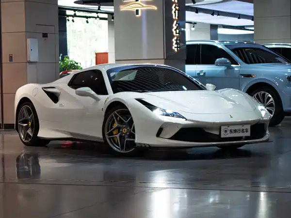 Ferrari F8 2022