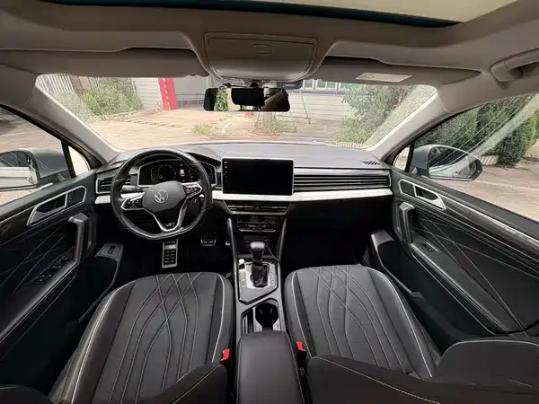 Volkswagen Tiguan L 2022
