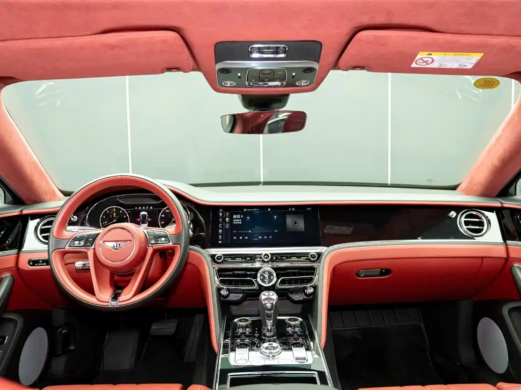 Bentley Flying Spur 2021 — фото 15