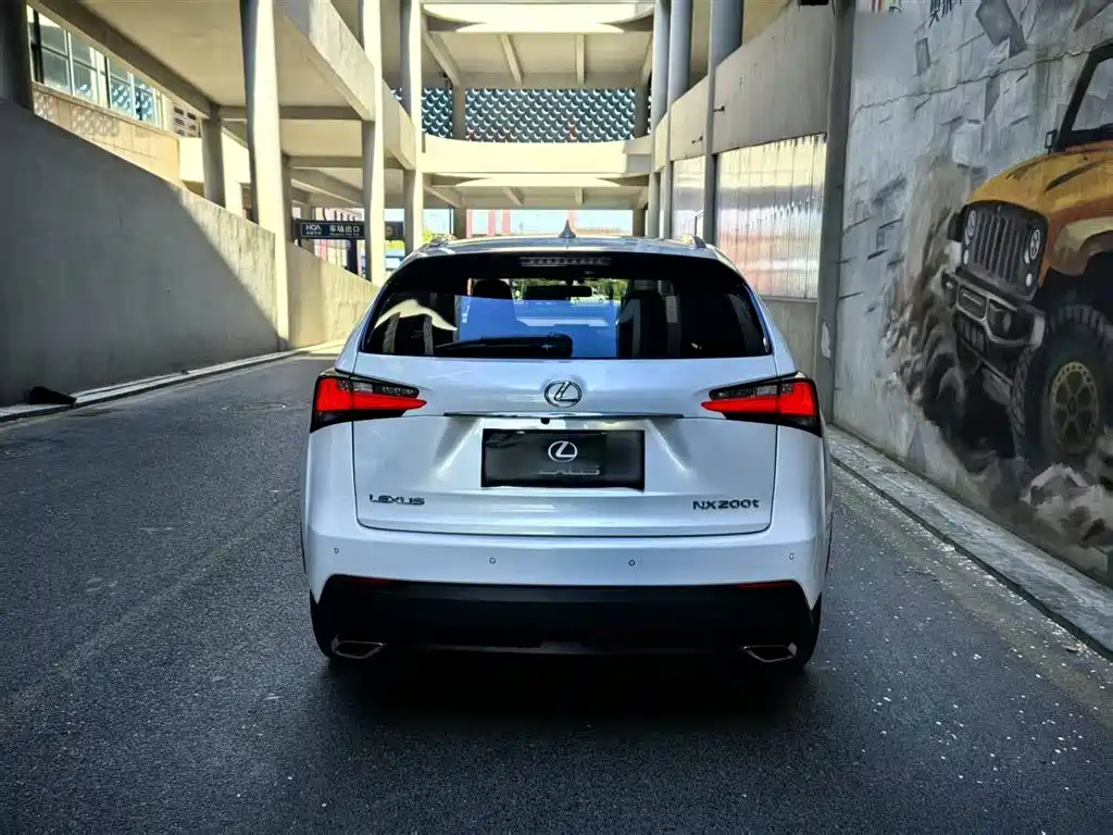 Lexus NX 2015 — фото 9