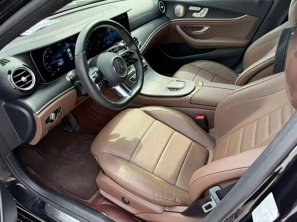 Mercedes-Benz E-Class 2021 — фото 15