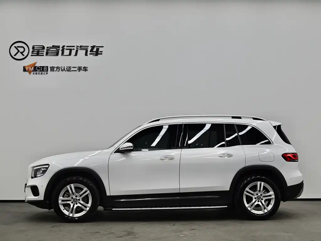Mercedes-Benz GLB 2023 — фото 6