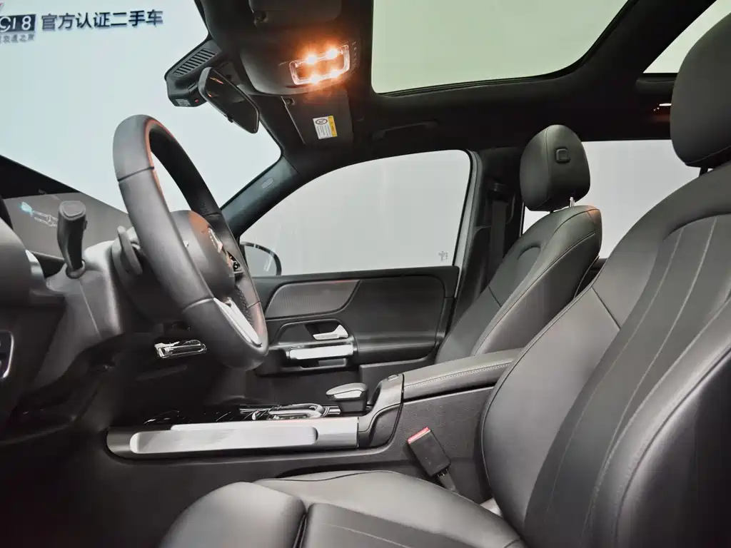 Mercedes-Benz GLB 2023 — фото 15