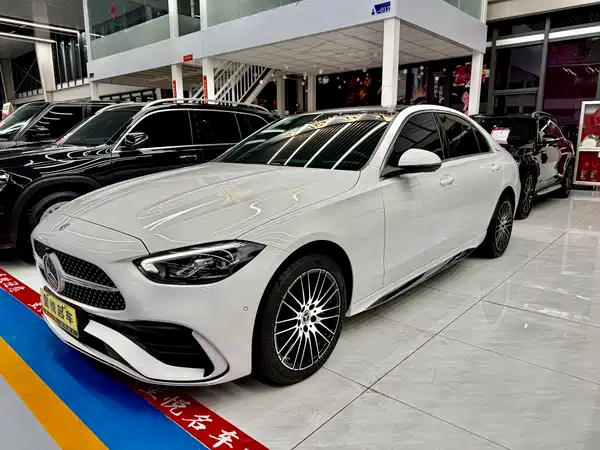 Mercedes-Benz C-Class 2024