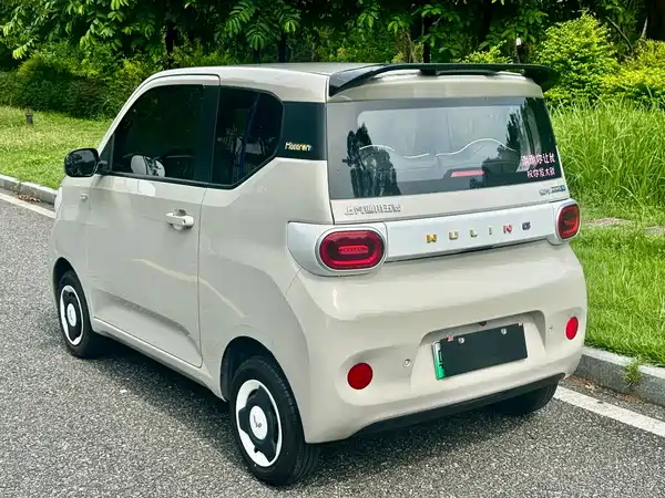 Wuling Hongguang MINIEV 2025