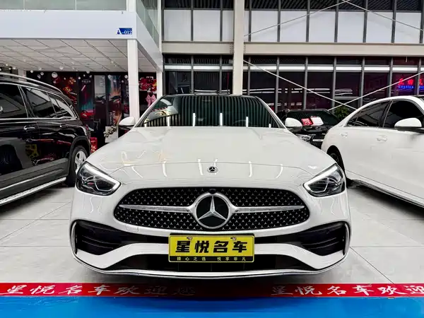 Mercedes-Benz C-Class 2024