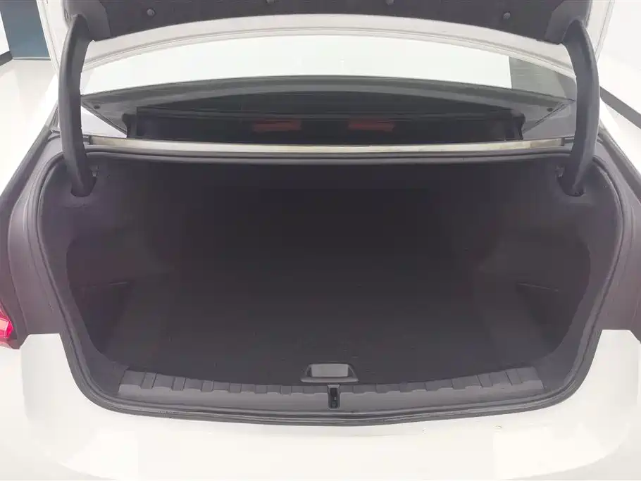 BMW i3 2023 — фото 4