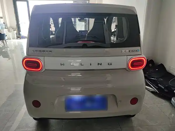 Wuling Hongguang MINIEV 2025
