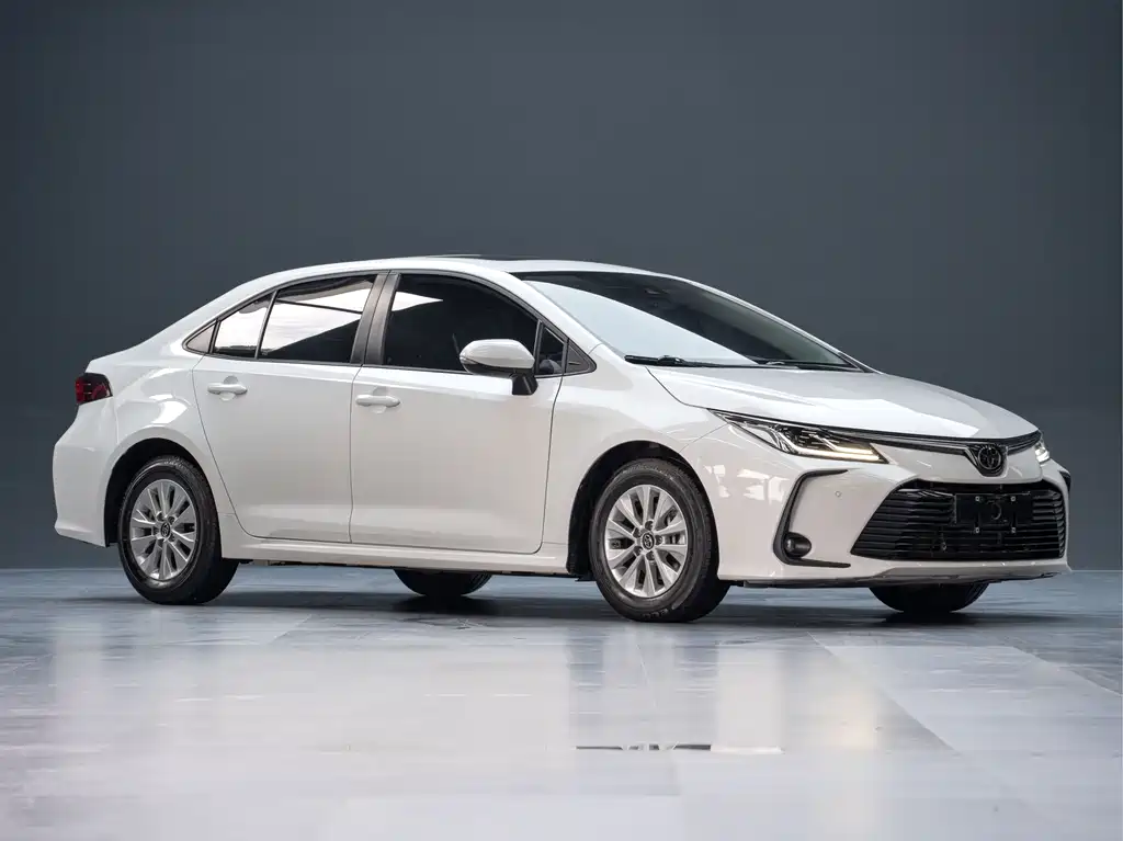 Toyota Corolla 2022 — фото 6