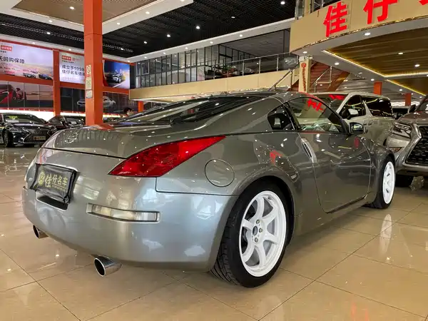 Nissan 350Z 2004