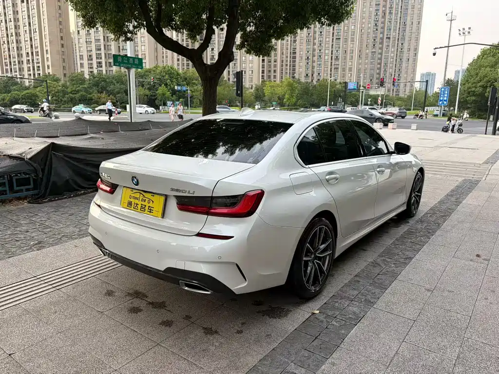 BMW 3 Series 2021