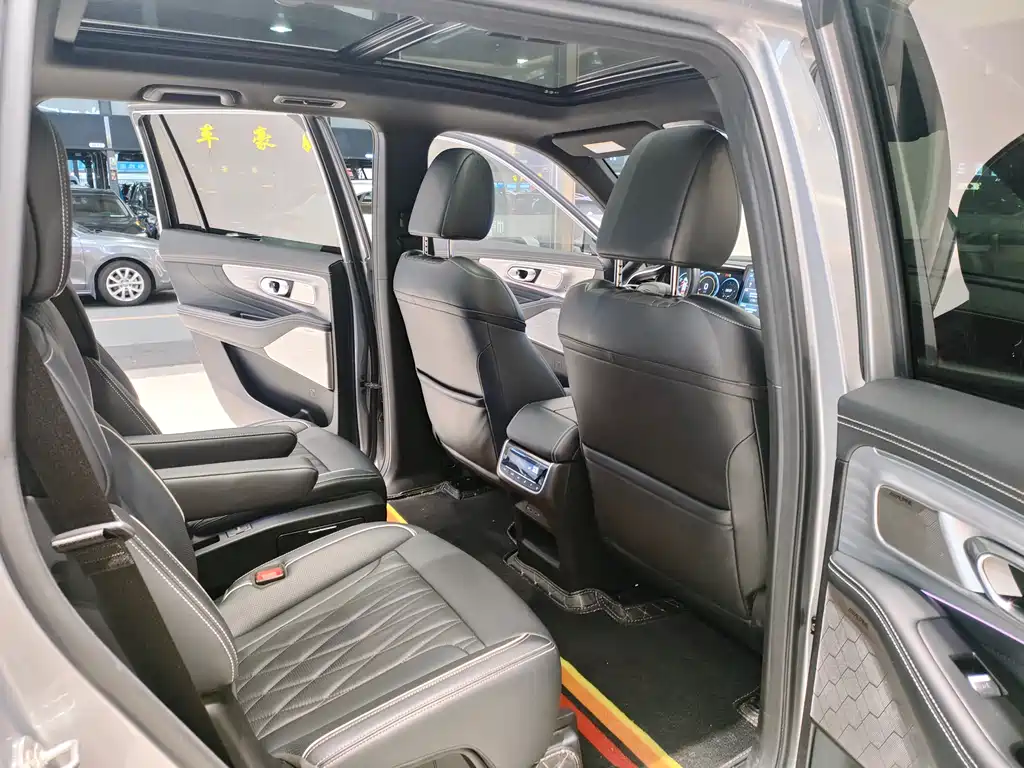 GAC Motor Trumpchi GS8 2023 — фото 12