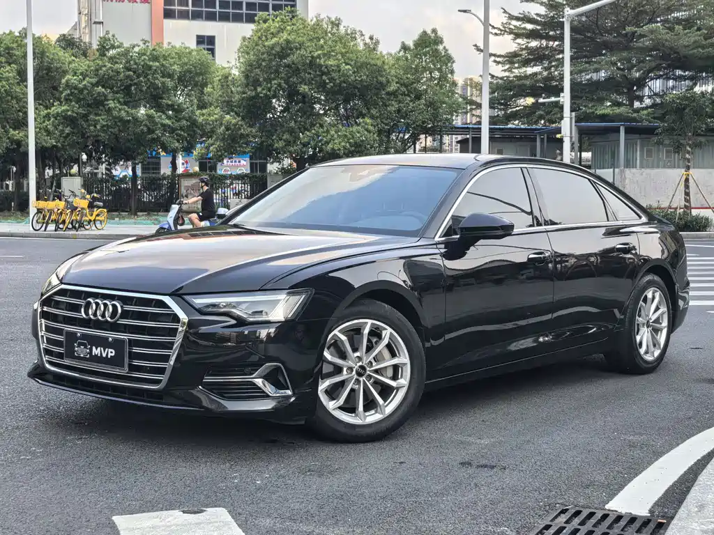 Audi A6L 2022